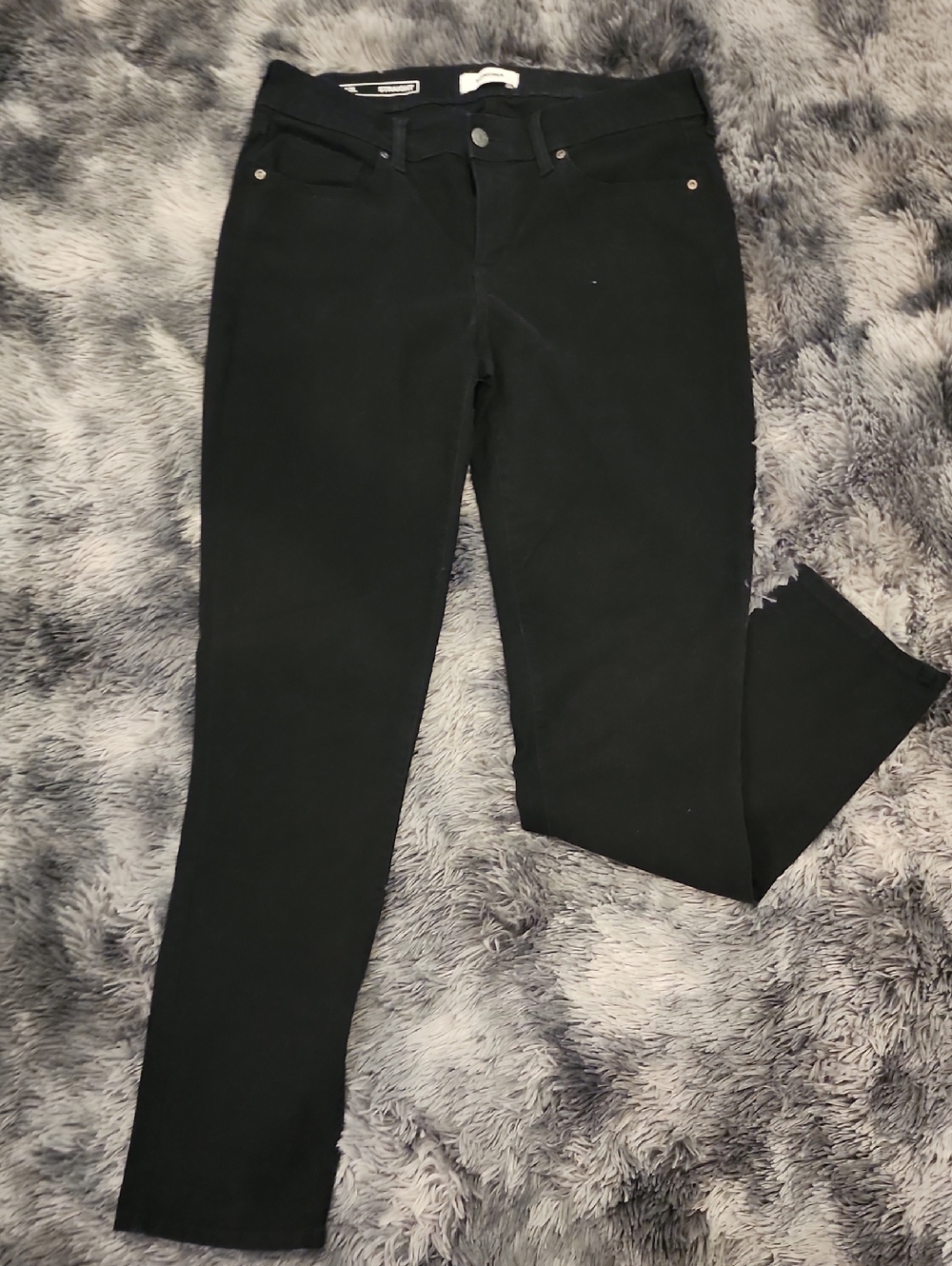 Black Mid-Rise Jeans - Women